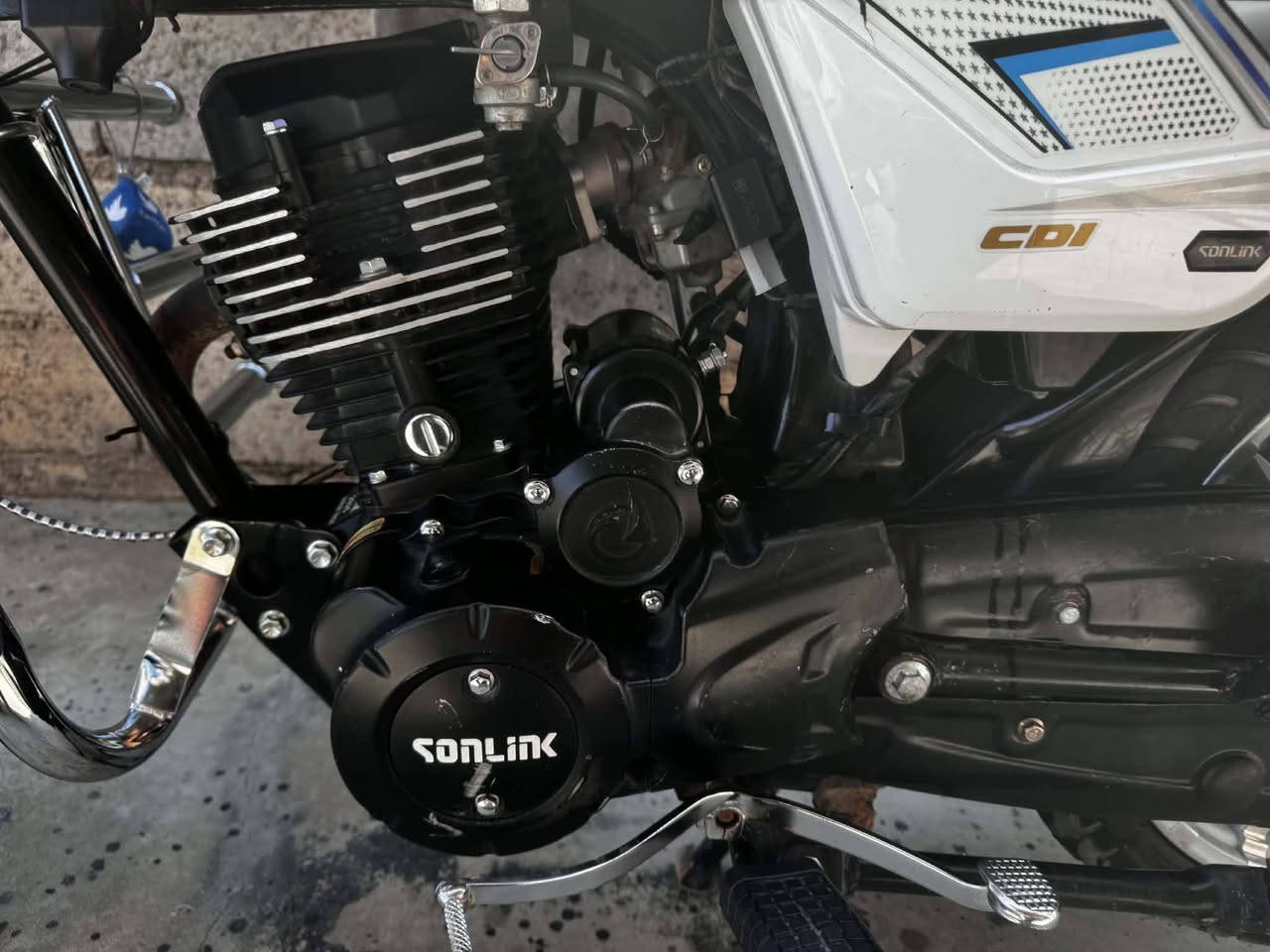 سلام عليكم دراجه البيع مكفوله كفاله عامه كهربايت كلهه شغال دراجه جديده مامتعوبه السعر 700وبيهه مجال الطيبين متواجد عله الخاص


**إذا كنت صاحب هذا الإعلان وتريد حذفه لأي سبب، رجاءا أرسل رسالة إلى الدعم الفني**