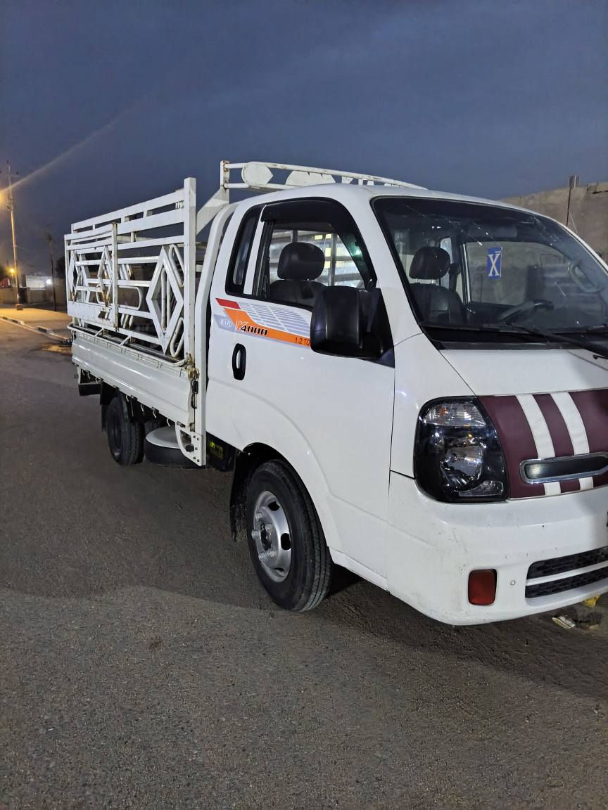 كيا فحل مديل ١٥ سياره جديده و مكفوله
و جاهزه شاصي رقم شاصي مكينه كير حداده تخم تاير كهربات
كله جديد رقم بصره سنويه نهايه ٢٦ السعر 115 &مجال بسيط
مكاني البصره الزبير ‏‪***********‬‏ الزبير, البصرة
