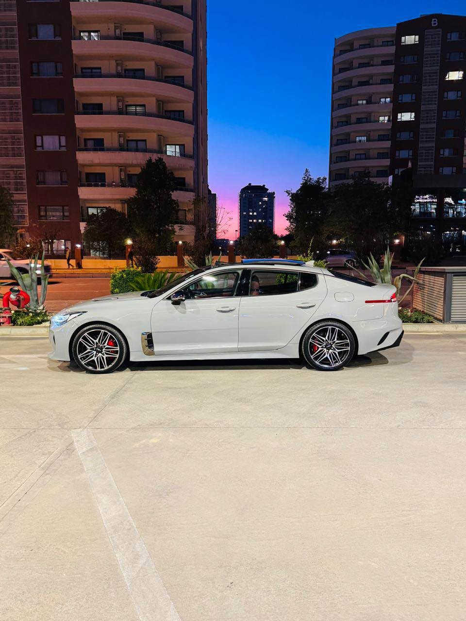 بـسم اللە رەحـمان رەحـیم 

Kia stingar GT1

مۆدیل 2022
3.3 v6 tun torbo 
370 horspawar 
فوول فوولە 
58 mil ڕۆشتوە 
سەیارەکە ستۆکە دەسکاری هیچی نەکراوە 
ڕیکو پیکو جایزە مەلی دۆستە 
٢٥٠ بۆ مەسرەف مەگەڕی 
٣ پارچەی بۆیاخە بەبی ناو ناوی ناگرتوە 

ڕەقەم شانسی (KNAE45LC7N6119386)

ڕەقەمو سانەوی تازەیە بەناوەی خۆمانوەیە 
تاحویل خرامە بەشەرت 
لەسلیمانیم 
نرخ 188💵 وەرەقە مەجەلیکی برایەنە 
*********** 📞 السليمانية, العراق
