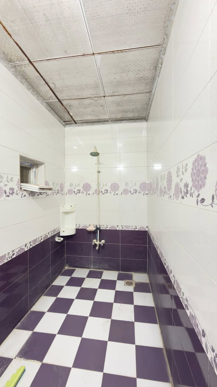 #اعلان
دار للبيع مساحة 120متر مربع

#الموصفات غرفتين نوم استقبال مطبغ مجموعة درج اصغير بيتونه غرفه طابق فوك سيراميك سقف ثانوي 

#الجنس العقار طابو صرف 

#العنوان ديالى خانقين حي رمضان قرب سوبرماركت ابو كاوه

#اتصال مكتب علي الوندي للعقارات ومقاولات 

***********
