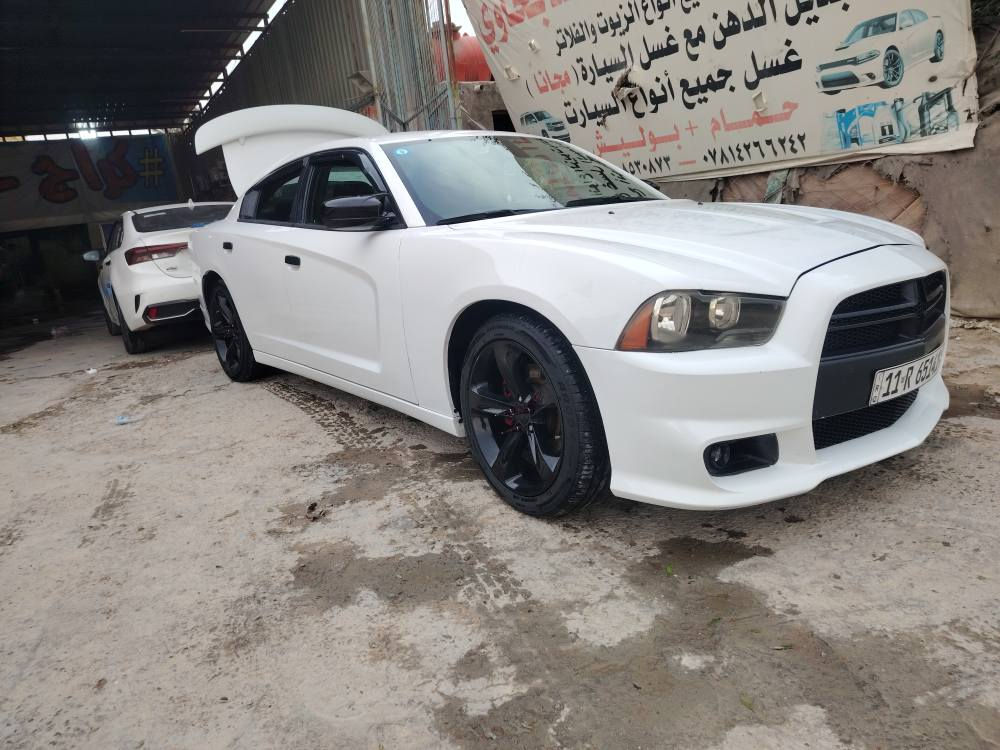 السلام عليكم
جارجر 13ارتي
بيع او مراوس 
إستخدام شخصي ماشية 160ميل
13 أصل بسمي
رقم دولي بغداد 
مواصفات
محرك 5700مذكور بسنوية
رقم دولي
المواصفات 
شفتات ستيرن
تشغيل عن بعد 
شاشة اس ار تي أصل موشد
تخم تاير
لايت زنون
ويل نجمة 20
تتفئة تبريد شغال
بلكات ريسنك
ولف حماوة ريسنك
دبل فان خليجي
كشنات مخمل كشن السائق كهرباء
وارد كندي  حادثهة سرقة جاملغات أمامية صبغ جوة البيبان أثر شخوط مكفولة من الضربة القوية ولكص
 السيارة نضيفة استخدام شخصي لتقيسهة بركضات بلخطوط
مكان السيارة نجف رقمي *********** بغداد, العراق
