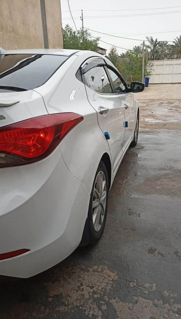 السلام عليكم...
النترا خليجي لون ابيض 2016  فول مواصفات عدا البصمة تحكمات ستيرن اشاير بالمري ، مري شفط ماشية 114 حقيقي ، خمسة ويل كب ، فتحة ، فقط بارد بالهلال مال الجاملغ الخلفي  
السعر128 ماسنجر ماعندي رقمي *********** البصرة, العراق
