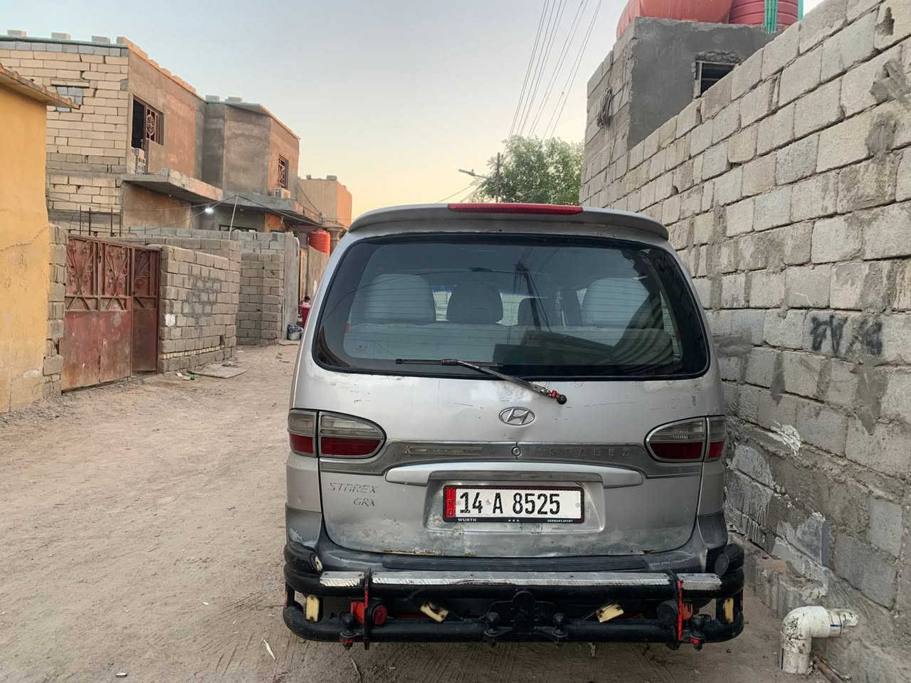 السلام عليكم
ستاركس هيونداي 2005 أصل سياحي مكينه مفتوح كير عادي حداديه كفاله اكسل كفاله شاصي كفاله بدون تعمير رقم أنكليزي تم تحوليه قبل فتره قليله البصرة  تخم تاير جديد دواخل نظيفه جداً السيارة اكفله ألك بدون أي تعميرر بيبان تكمة كله بلادي أصل سياحي السعر 66 وبيه مجال 
للاستفسار الاتصال على هاذ الرقم 
***********
