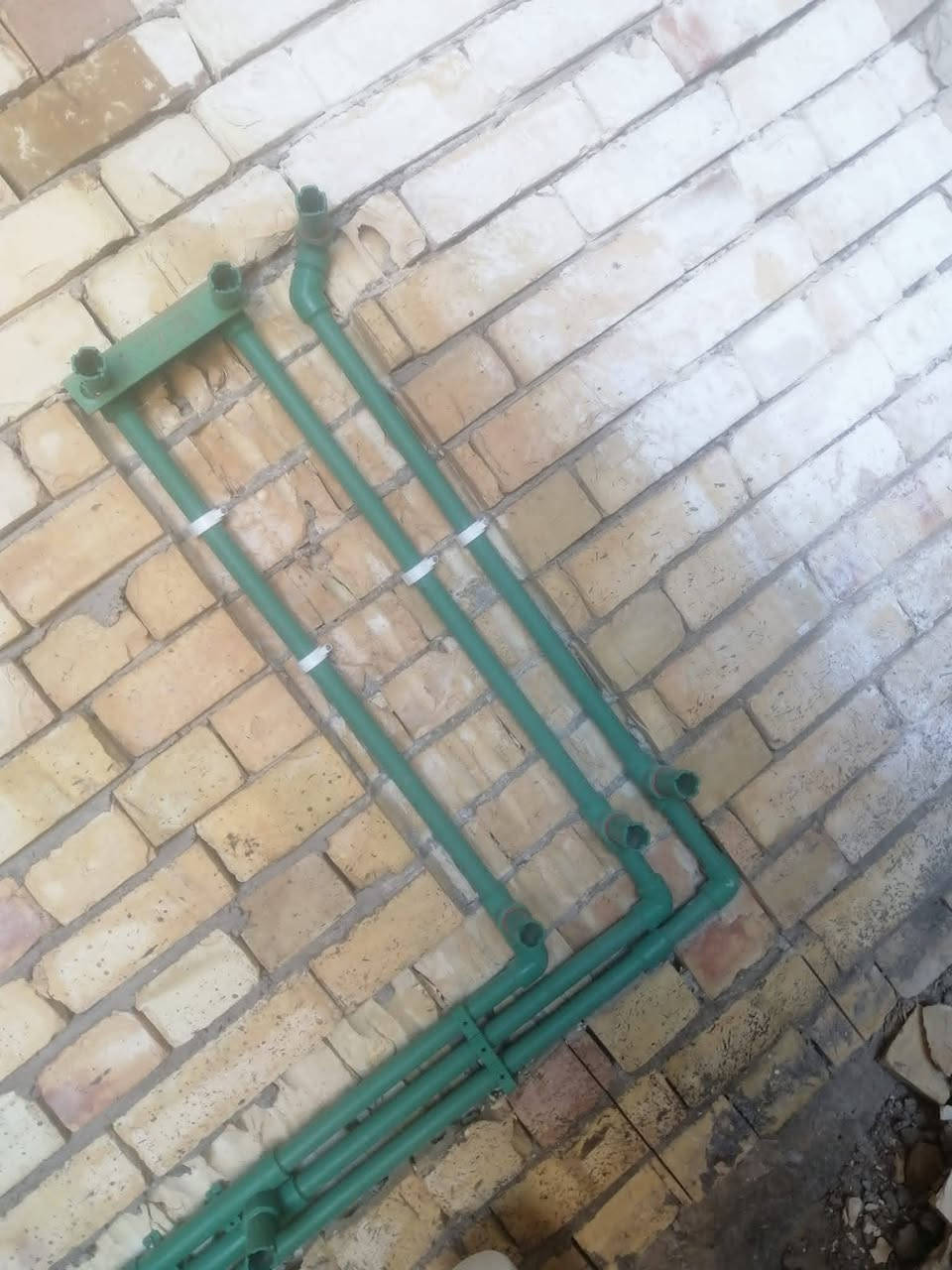 ***********
***********
