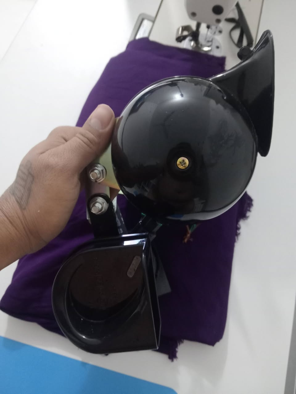 إسلام عليكم هورنات جمسي طاط ملف نحاس ماليزي شرط بوق مثلث نحاس زوجين حفر مال افلون امريكي رعيد  جدد مقسم وكامل جيب وشد كتف مالتهن اصلي مكان حي السلام قرب مستشفى الفضيليه كماليه تجي تسمعهن تقتنع يله سعر 150وبيهن شي بسيط الشراي ***********حمودي
