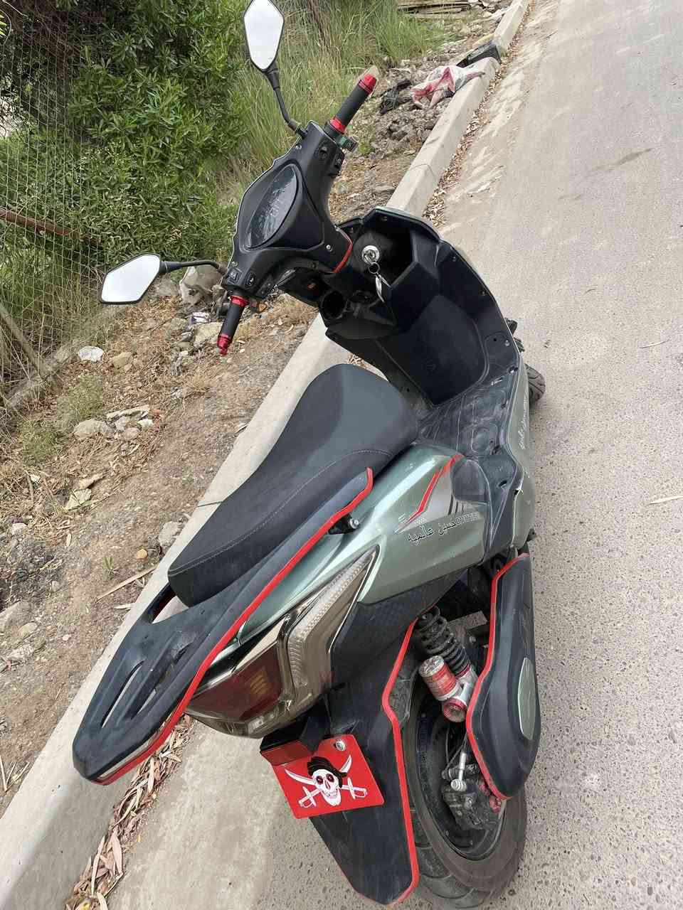 🛵دراجه شحن سكنس 2024
🧵ملف 1500
🟰3 سرعات بمعدل 85 الحقيقي 70 كيلومتر
🔋6 بطاريه استهلاك معدل 75‎%‎
ماشيه 6.900 كيلو متر
🔌كهربائيات شغال
لايت LED زنون عالي
الدراجه نضيفه سعرها مناسب 
اقرا المواصفات زين السعر خاص.


**إذا كنت صاحب هذا الإعلان وتريد حذفه لأي سبب، رجاءا أرسل رسالة إلى الدعم الفني**