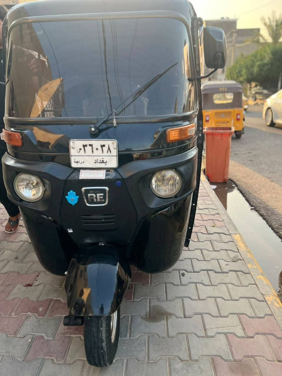 السلام عليكم تكتك 22 بغداد للبيع بيها بارد ب الاغد اصبعين وجوه البك لايت معجون مفتوحه بوش وبستم وباقي شوفت  
  عينك تكتك خير من الله اتراي مال زيرو ***********

