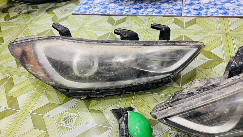 سلام عليكم ماضدات النترا 2017 يحتاجن تنضيف بس ومرايه مكسوره قيم واخذهن مكاني ديالى بعقوبه *********** للأستفسار
