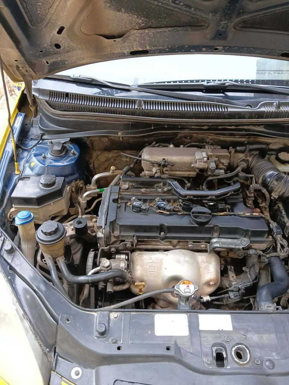 سلام عليكم اكسنت البيع رقم نينوي رقم انكليزي امريكي محرك 16 كير جديده طخم توير جديد السعر 87 وبيها مجال ***********
