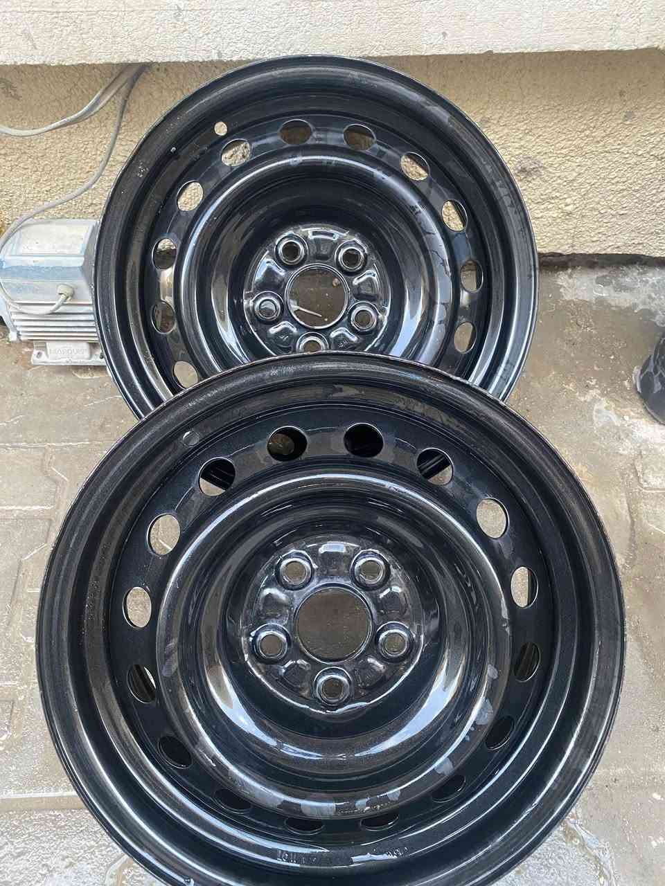 سلام عليكم تخم ويل حجم 15 للبيع جديدات قبل اقل من شهر اشتريتهن السعر 100 للاستفسار ***********موجود واتساب
