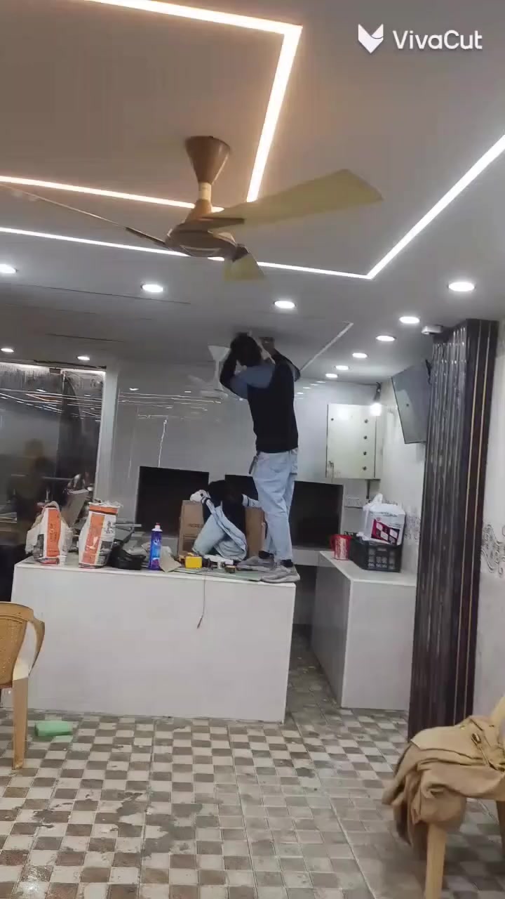 مرتضئ الكهربائي ***********
