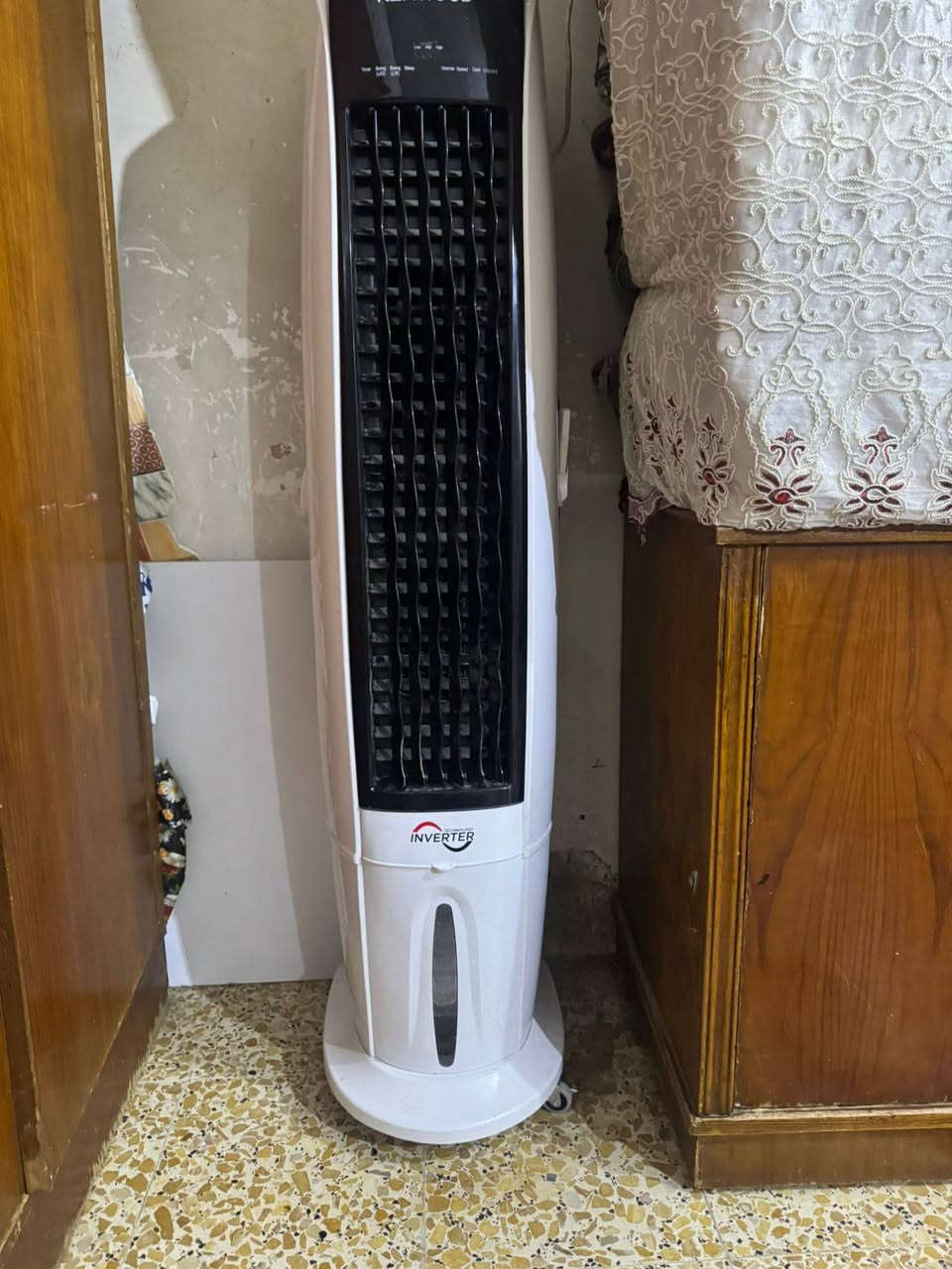 كنود عامودي الحجم الجبير بوابتين
مستعمله اسبوع 
انيرتر تسحب نص انبير كارتونتها موجوده سعرهة 260
سعر الجديده 310/ ***********
