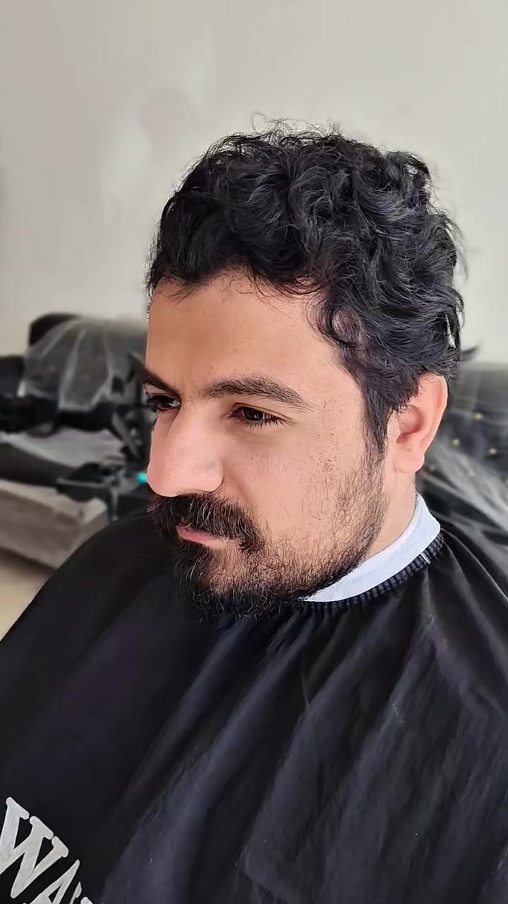 عرض العيد.💇🏻‍♂️
حلاقه + تسريحه + تنضيف بشره بلجهاز + بخار  💆🏻‍♂️
كل هاذ ب (10 💵) فقط 

حلاقه Black 💈

العنوان الحسينيه الجريخي تقاطع بيت ورد
 مقابل حسينيه ابو الفظل العباس 

*********** 📞 سجاد الحلاق

