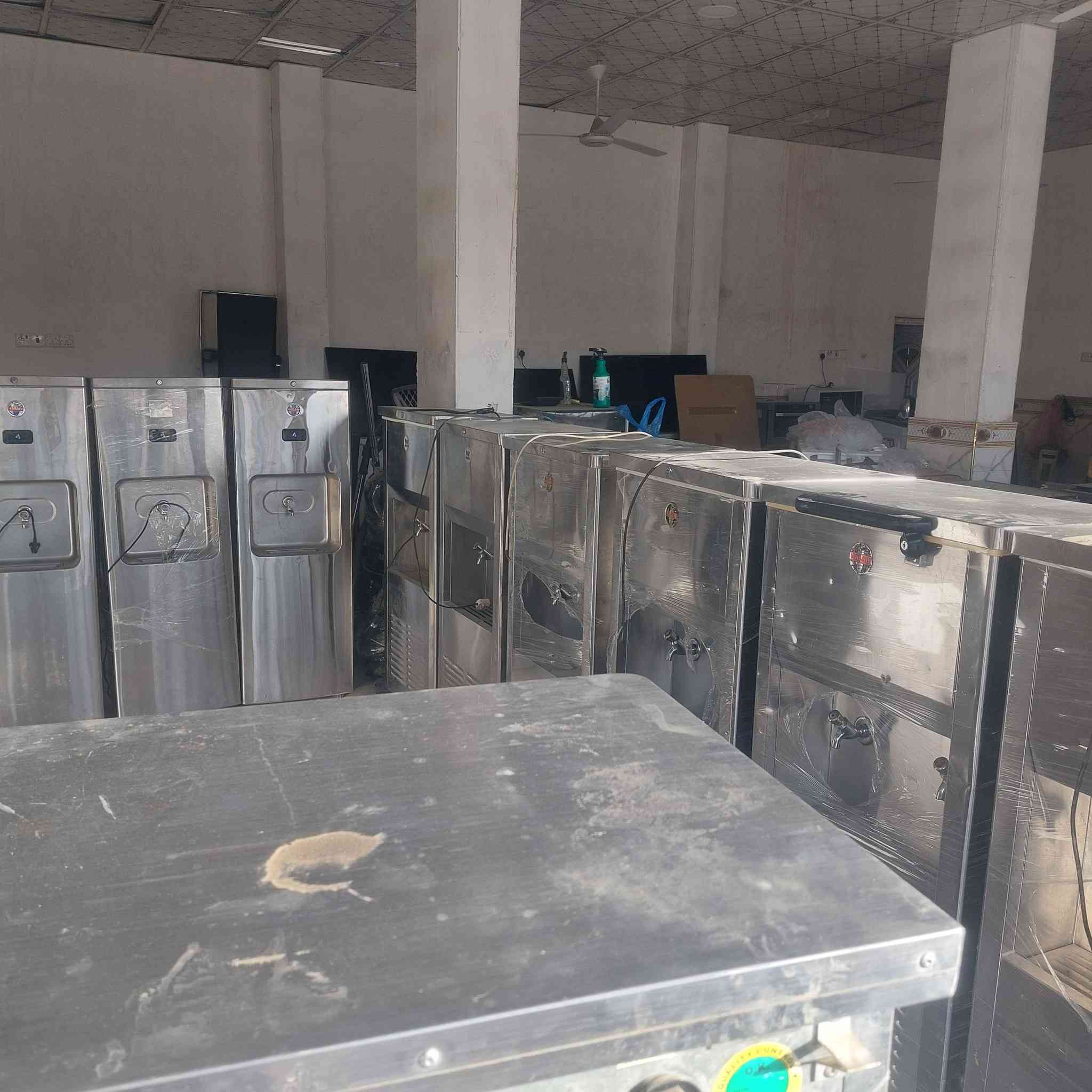 وصول بردات كويتيه شرط الشغل العنوان البصره قضاء المدينه خلف محطة الوفود الحكوميه البدران للإستفسار عل خاص  ***********
