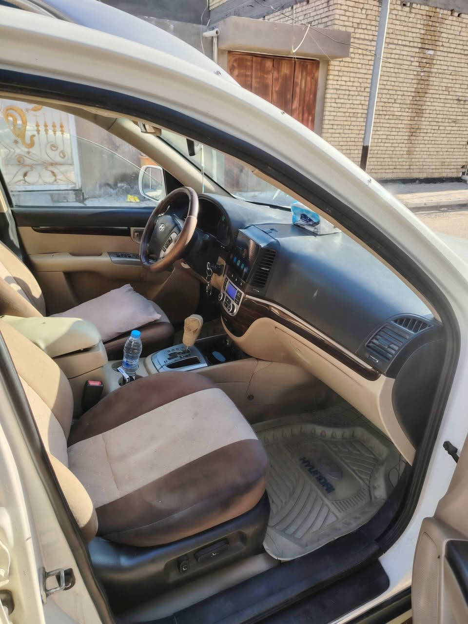 للبيع أو مراوس بصالون حديث حتى لو معوقين النترا أو سوناتا حديث
سنتافيا 2010 سبعه راكب خليجي 3قطع تبريد رقم بغداد انكليزي بأسمي بيه رشات بدون داخل وبدون حادث سياره جديده وعلى أيدي مكينه 2400 تحكم استيرن كاميرا خلفيه شاشه تاب مغلفه ارضيه  جلد فتحة سقف  مكانه في السماوه حتى هزه ماتدخل لان ستوني مرقم انگليزي بغداد سياره ناعمه وكلش حلوه للاستفسار الاتصال بالأرقام
***********
***********
