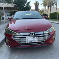 للبيع (هونداي النترا) موديل 2019 وارد محرك 2000. دوش كير AT ضررها چامل...