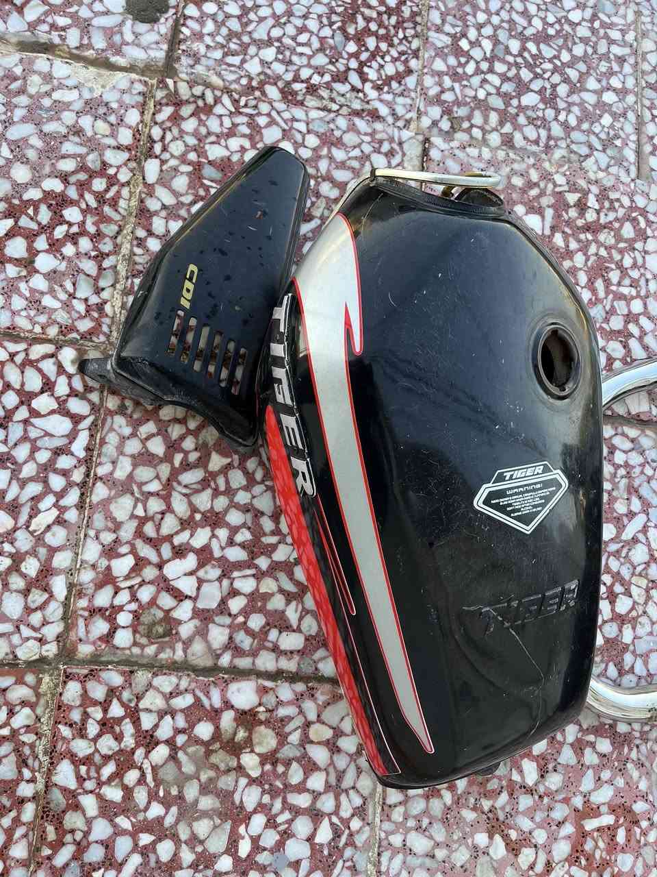 غراض 4 كير مستعمله للبيع مكاني ديوانيه


**إذا كنت صاحب هذا الإعلان وتريد حذفه لأي سبب، رجاءا أرسل رسالة إلى الدعم الفني**