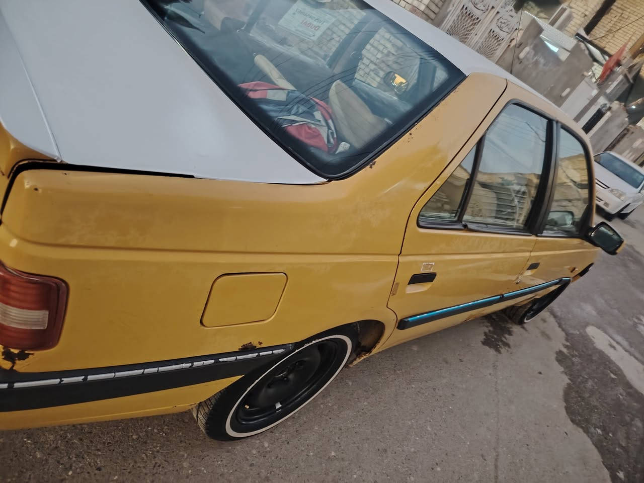 السلام عليكم ورحمة
بيجو لميس مديل 2013  سياره حلوه بيهة خيط بخار
تخم تاير جديد صدر جديد العبيدي شارع 20 سعر 22 بيه مجال بسيط *********** / ***********  واتساب
