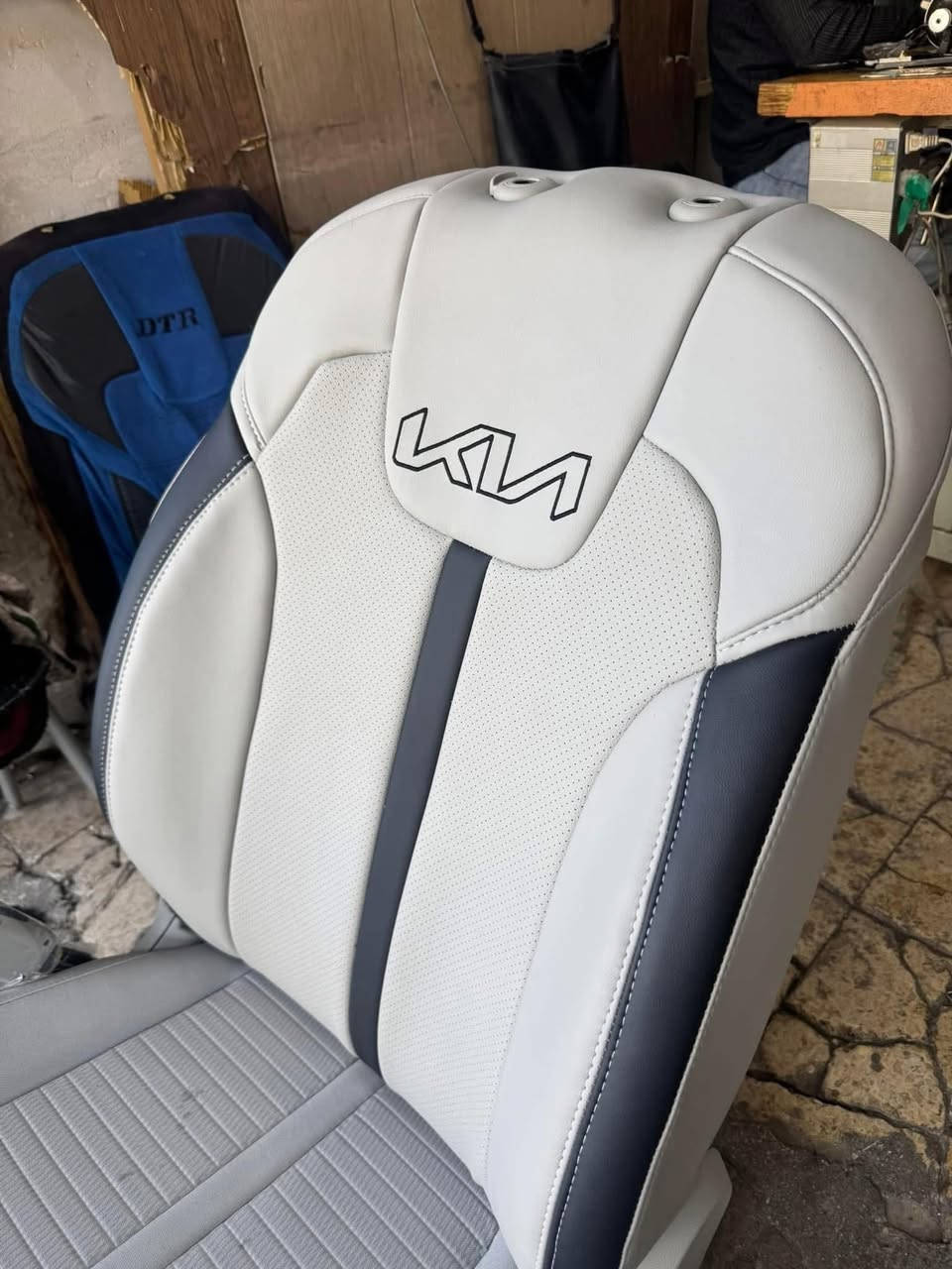 العنوان الكاظمية شارع النواب إسم المحل علي العراقي للاستفسار
*********** واتساب او اتصال فقط
