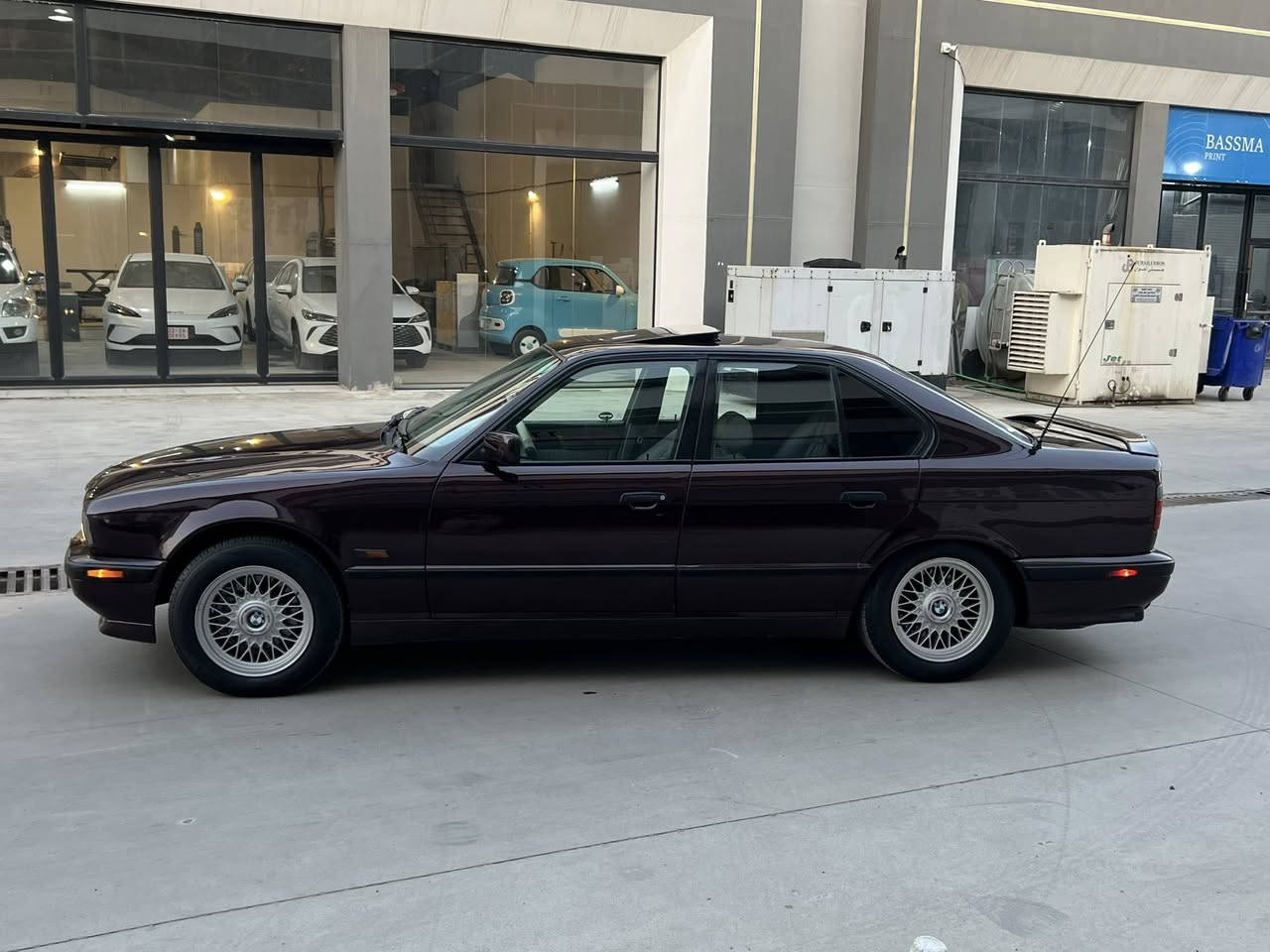 للبيع
BMW 
530-V8  مسكر اصل وفصل 
1994 اصل بدون تحديث 
Limited لمتد اصل فول

السياره مصبوغه عام للجمالية وموضح بالصور صفحات السياره كلش مرتبه 

1-بجم عريض 
2-مرايات منفصل بلاد 
3- سلايت طكتين اوتو شغال 
4- دعاميات M 
5- ويل خليه حجم 16 جديد 
6- سقف اسود
7-دبل ايرباك
8- دبل جكمجه
9-كمبيوتر 
10-قطعتين تبريد 
11- برده خلفيه 
12-داخل جلد بيجي كشنات+ابواب كارتير  
13-دبل كشن كهرباء +تكوات كهرباء 
14- تحكم ستيرن كهرباء شغال 
15- سيدي چنجر
16-اربعه جام اوتو
17-حساسات خلفيه شغال
18-ABS 

لايت بك لايت كله جديد

تبريد شرط ثلج 

كير شرط درجة اولى
محرك شرط درجة اولى 

السياره بدون اي نقوصات 

السياره باسمي 
سنويه جديد 
هزه+ فحص جديد 
رقم نينوى الجديد مسطره مشروع وطني تتحول بجميع المحافظات 

المكان نينوى 

السعر (88) وبيها مجال خابر وتدلل 

***********
***********
