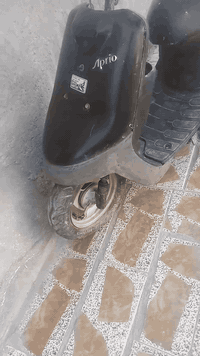 اخوان زعره للبيع بيه عطل بس عقل ويده مات بانزين هاثه رقمي الشراي يجي خ...