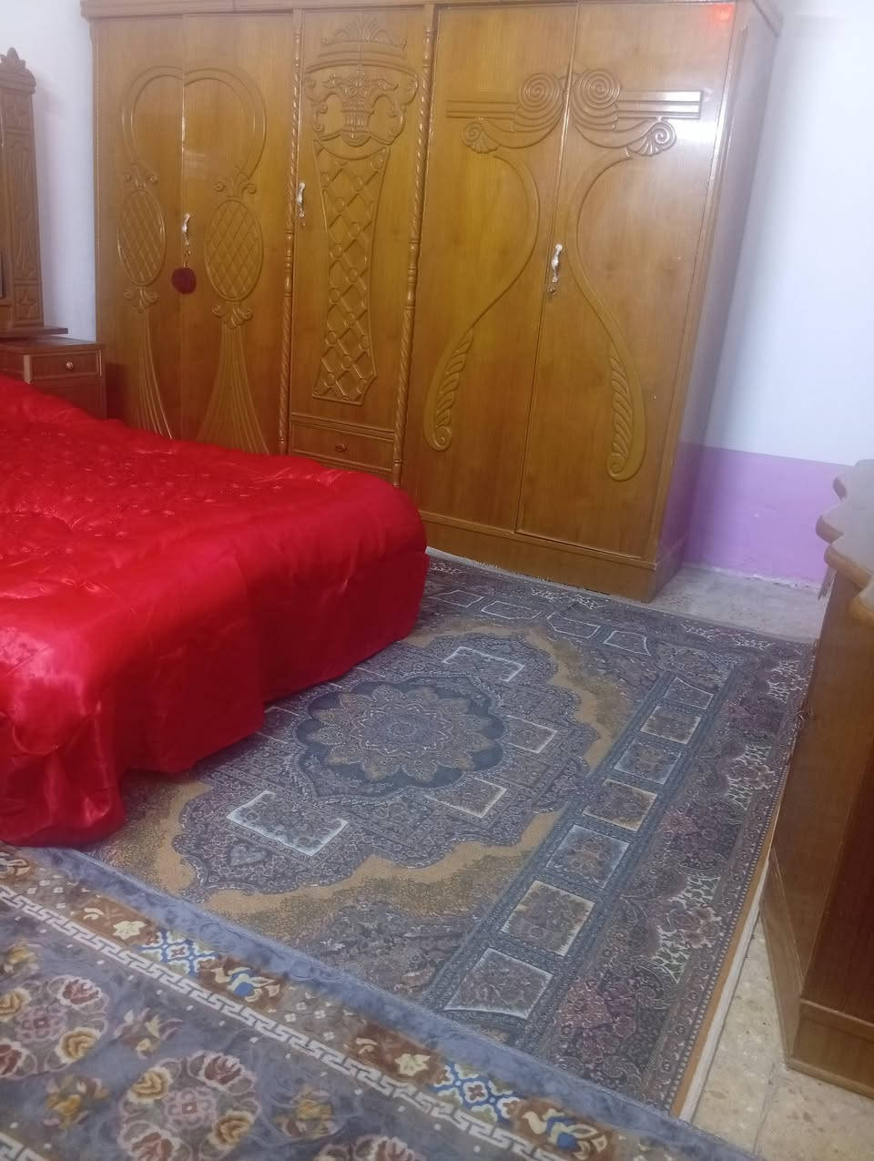 السلام عليكم غرفه للبيع تسكام درجه اوله احله م̷ـــِْن الصور مكاني نجف حي العسكري قفل 500  ***********
