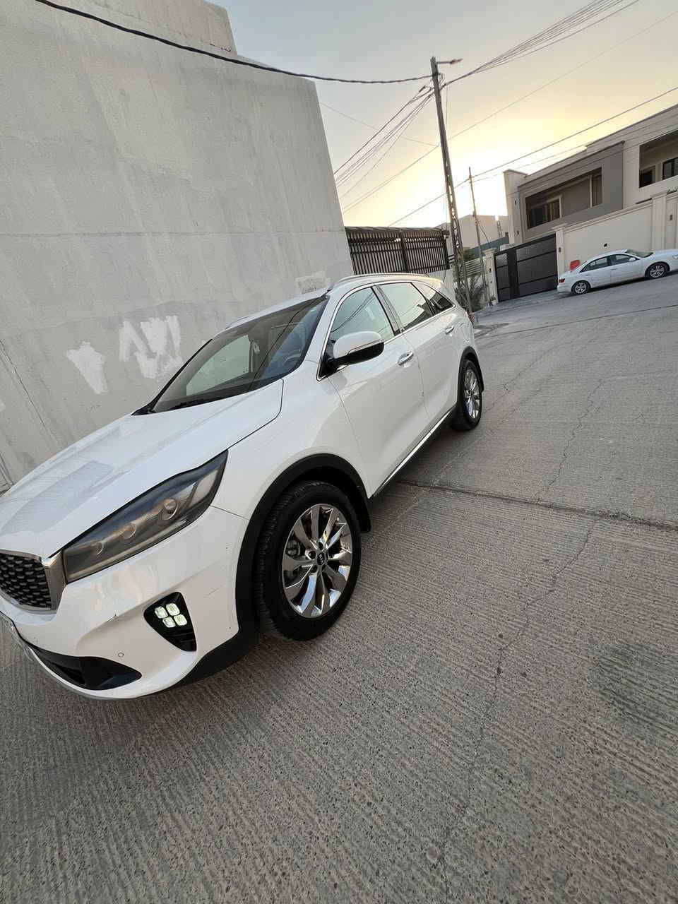 سورنتوخليجي موديل 2019كفالة عامه تحويل مباشررقم اربيل  فول عدبنراما والفورويل 
بصمه تشغيل
بصمه بيبان
حاكيه
تحكم فول
شاشه انفنكيشن
شاحن ويرأس
كراسي كهرباء
بردات خلفيه
جنطه كهرباء
٦سلندر
٧راكب ٣قطع تبريد ماشيه 110 مكينه عل وضع الشركه مامفتوح بيه برغي السعر 235 وبيه مجال بيع او مراوس الاستفسار ***********او ***********
