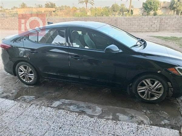 السلام عليكم سياره النترا 17 امريكي للبيع سونار موجود بل صور سعر 115بيه مجال باسمي سياره ***********
