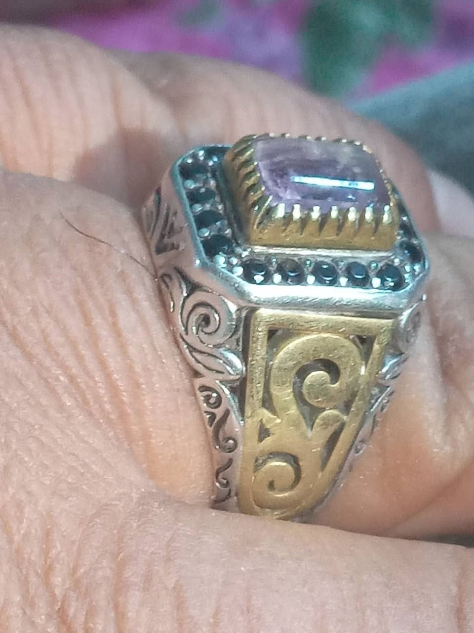 جمشت افريقي بالذمة صياغه يدوية جميله السعر ٤٠الف مكاني بغداد البياع توصيل موجود


**إذا كنت صاحب هذا الإعلان وتريد حذفه لأي سبب، رجاءا أرسل رسالة إلى الدعم الفني**