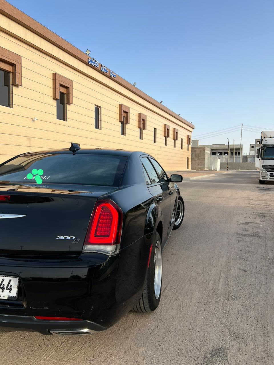🔱اوباما كلايزر 🔱 300/ S
⚜️دخول جديد وارد أمريكي 
⚜️مديل 2019 معلاية 2022
⚜️كير ومحرك كارتون كفاله
⚜️سيارة جديده بمعنى حدادية جديدة 
⚜️محرك 3600 جديد جديد
⚜️كشنات جلد 
⚜️كشنات كهرباء تدفئة تبريد 
⚜️شاشة كبيره كار بلي
⚜️كير ماوس
⚜️بصمة عدد (2)
⚜️دخول ذكي
⚜️مري قلاب 
⚜️بجم عريض 
⚜️تحكمات ستيرن 
⚜️تبريد قطعتين  
⚜️تشغيل عن بعد 
⚜️مثبت سرعة 
⚜️سبايدر اسود لامع 
⚜️ويلكب ويلد 18 طخم تايرات
    السياره بسمي رقم جديد تحويل ثاني يوم
     السعر 185 وبيها مجال 
     العنوان / البصره سفوان 
       رقم الهاتف ***********
