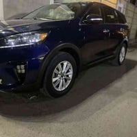 سورنتو وارد أمريكي موديل 2020 صبغ فقط جاملغ بدون دواخل ولا ايرباك سيار...