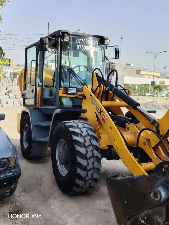 شۆفڵ ترێکس(terex) 
مۆدێل 2012 
حەجم 80
ئیشکردن 5000 ساعه🕦 
پەمپونۆزڵ
شتێکی زۆر خاوێن شوین کەرکوک 
ژمارە 
*********** ئاسیا
*********** کۆرەک
