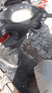 سلام عليكم فراشه البيع كامل نكره هندر واحد مثل ماموضح بالفيديو كهربائيات شغال باتري  جديد مجفته مره وحده ناعم 350 وبيه مجال ***********
