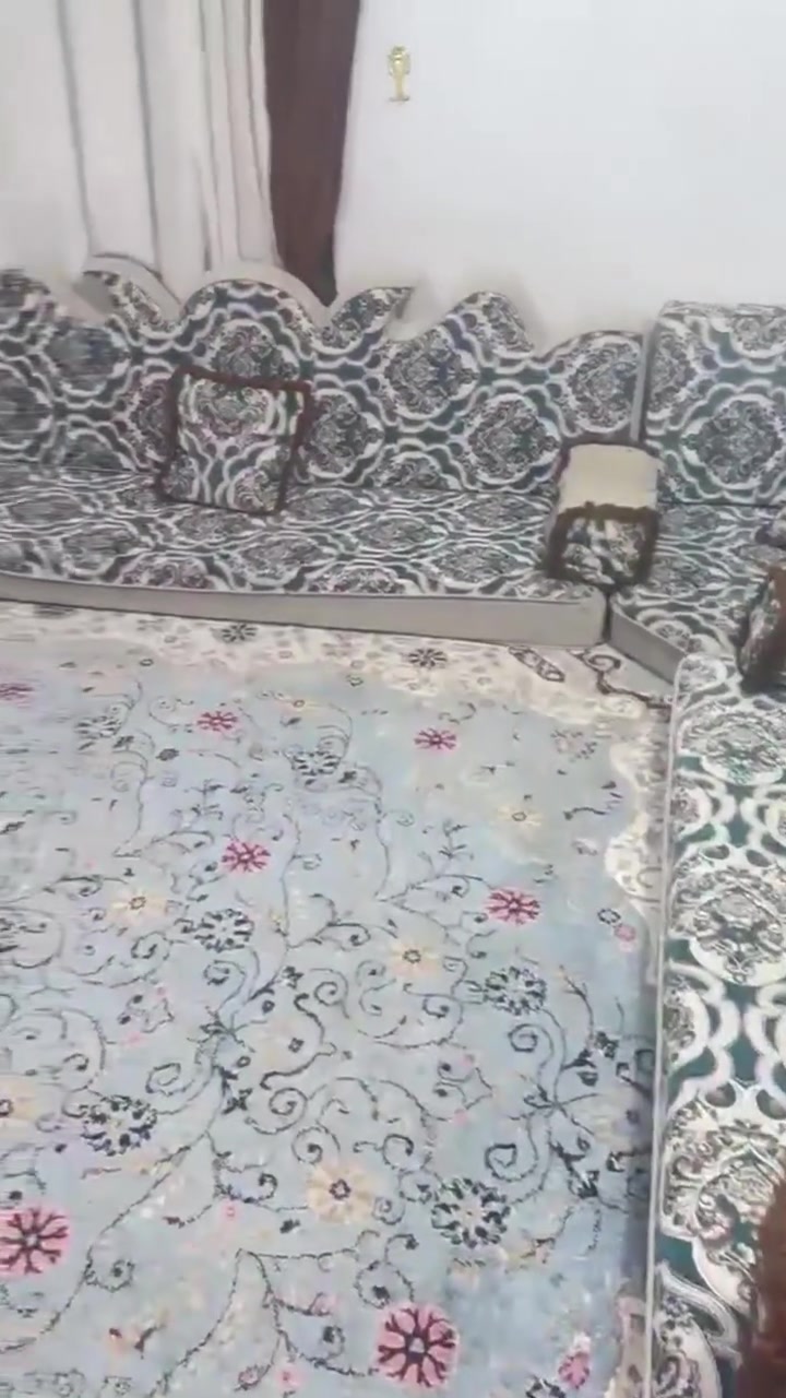 للبيع الديوان + الزوليه المهتم يتواصل خاص ومانختلف على السعر ان شاء الله والمكان كوفه


**إذا كنت صاحب هذا الإعلان وتريد حذفه لأي سبب، رجاءا أرسل رسالة إلى الدعم الفني**