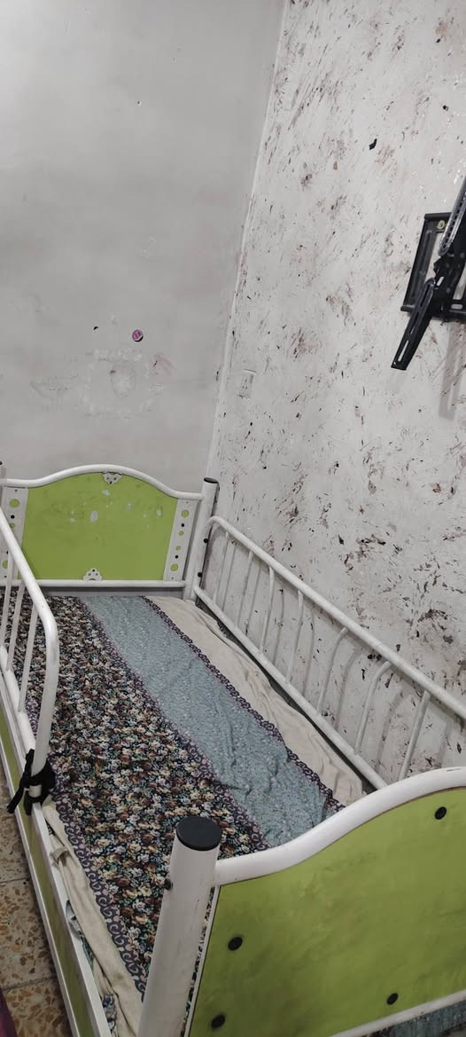 سريرين أطفال طابقين  سعر ٧٥ مكاني بغداد ابو دشير رقم الموبايل ***********
