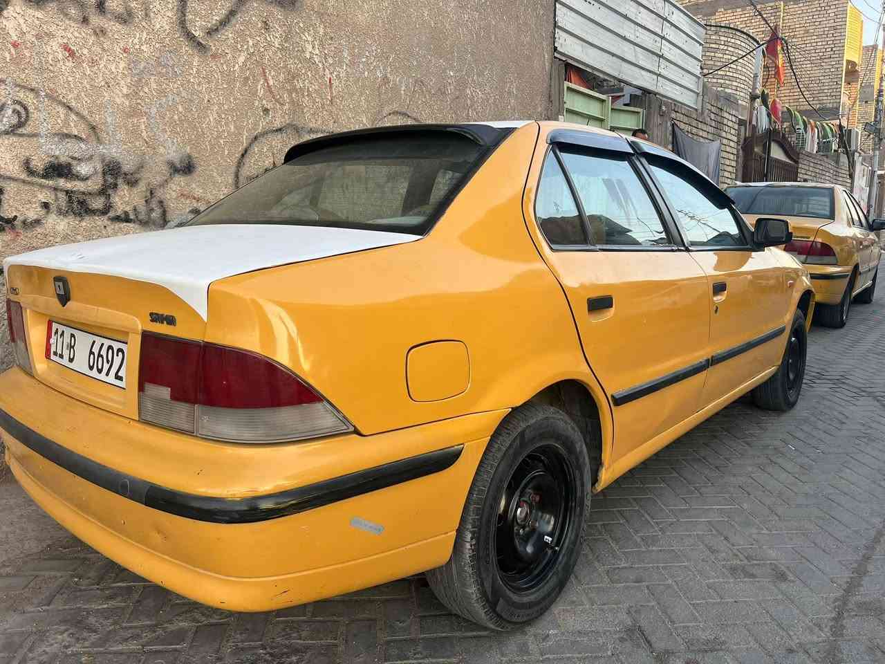 السلام عليكم
سمند مديل ١١ محوره كير اوتماتيك ومكينه كورلا الحديث بيكاتشو ١٦٠٠ كير ومكينه مكفولات 
مصفره هيئه وغرامات سنويه ٢٩ تحويل ثاني يوم 
حداديه صدر تخم تاير جديد 
لايتات كهربائيات كله شغاله 
دواخل عسلي 
السياره جاهزه كبل للشارع 
لسعر ٣٦ مجال قليل 
مكاني بغداد 
رقمي ***********
