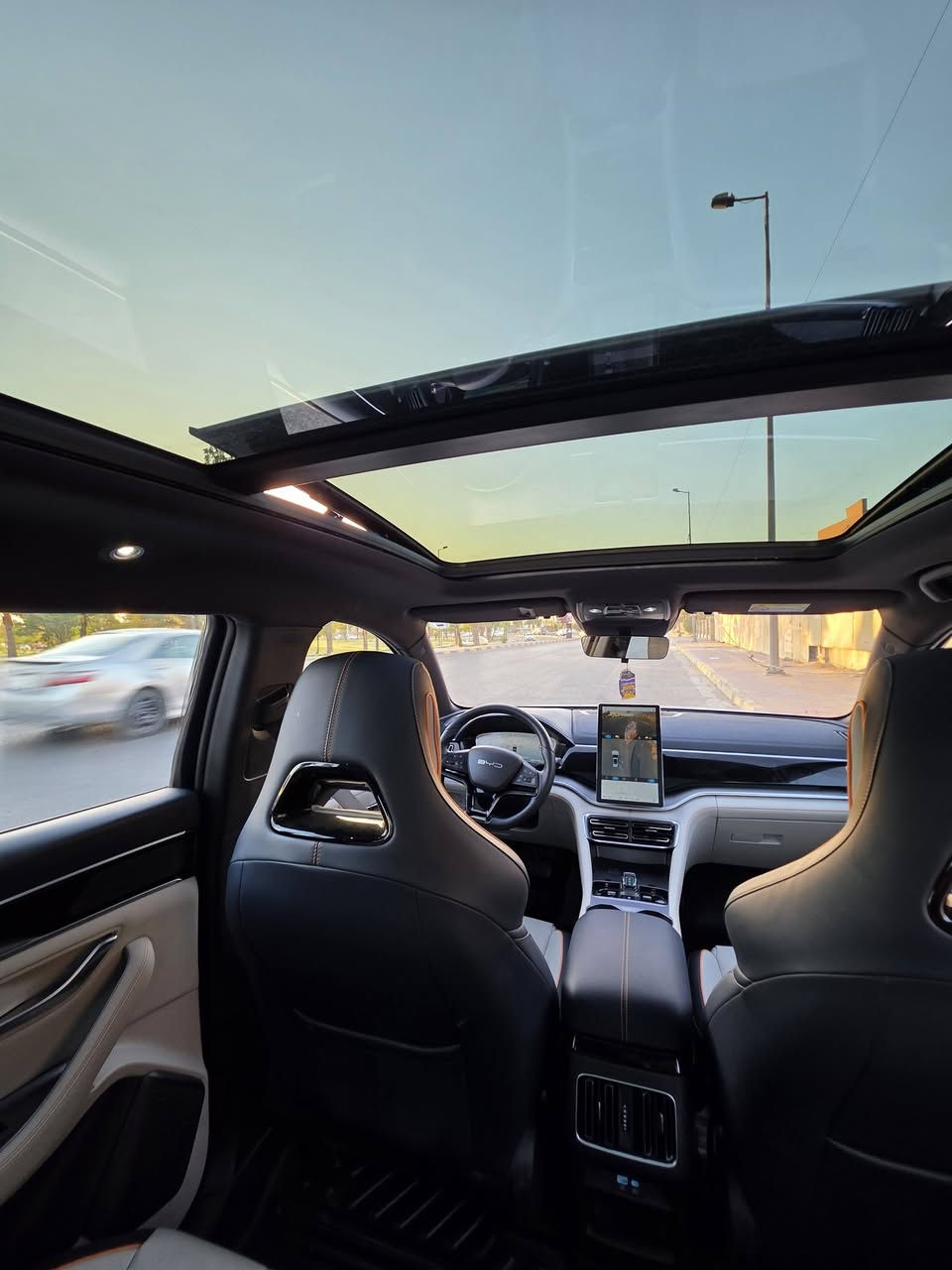 BYD SONG PLUS NAT 2606
بي واي دي سونك بلص 2026 خليجي شركة  NAT(ام الضمان)
رقم اربيل 
ماشية ٦.٠٠٠ 
فور ويل 
دبل ماطور كهرباء  قدرة حصانية ٣٨٠
بانوراما
كامرات ٣٦٠ درجة 
داخل جلد ابيض
شاشة قلابة ومعربة عربي كلهة 
شاشة السائق عربي 
السعر : 36 مليون  وبي مجال
فقط بيع بيع 
رقم الهاتف : *********** اخوان يفضل التواصل واتساب رسائل لضمان سرعة الرد 
العنوان : حي الاعلام
