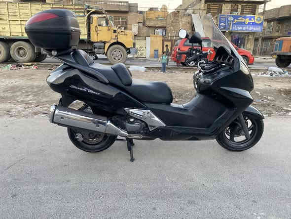 سلام عليكم 
سلفر ونج 400 اوفر 
كفاله عامه دراجه بالكارتون ✅
رقم وسنويه بغداد تحويل ثاني يوم 👍
دراجه ماشيه 25 الف 
دشبول نفخ ✅
بجم كرستال ✅
جنطه✅
تخم تاير جديد 👍
دراجه واحد ع واحد 
شلعه معدل اترايك وين متريد 👍
للستفاسار اكثر 
*********** 
العنوان بغداد العبيدي 
متوفر واتساب
