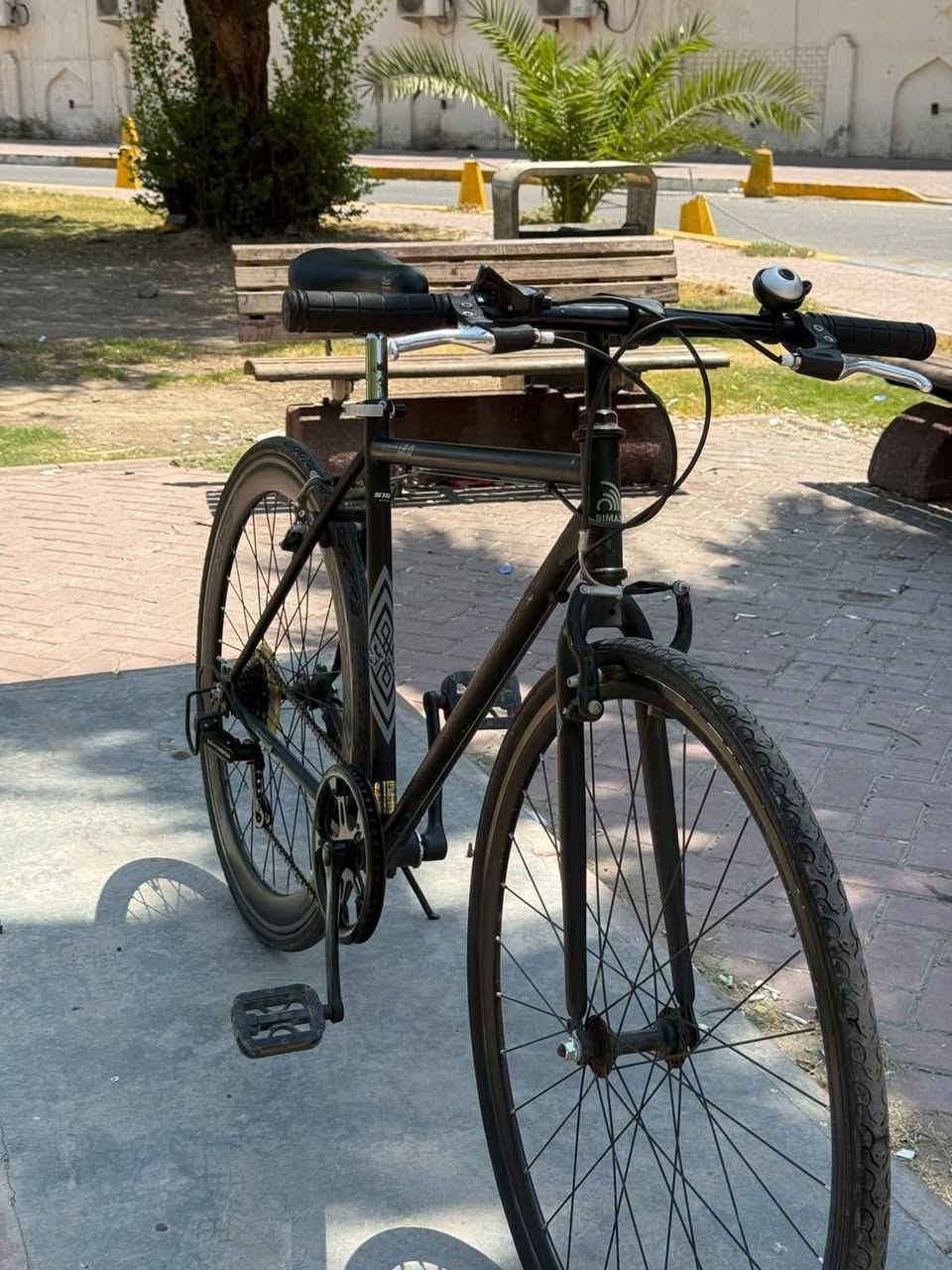 بايك c700من ماركه BIAMX المعروفه
البايك كسر حاويه 
حجم البايك ٢٨ ارتفاع الفريم 510 
البايك جاهز منكلشي 
خفيف الوزن 
وياله المنيوم طبقتين 
كير سستم SHMANO  7.1 
بريكات بلمكان 
وياله موس
مكان بغداد الاعضميه 
سعره 125 وبي مجال 
للستفسار اتفضل خاص او ***********
