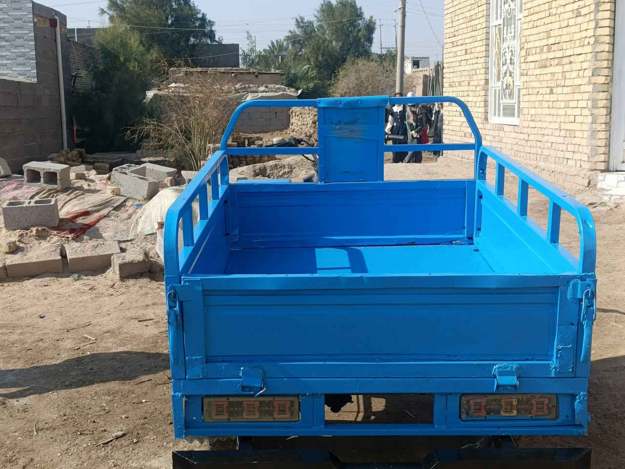 سلام عليكم دايون لل بيع موديل 15اوراق كهربائيات شغاله 
ستوته خير من لله مكاني ناصريه قلعه سكر السعر 1250وبيهه مجال لل شراي رقم التواصل ‏‪***********‬‏
