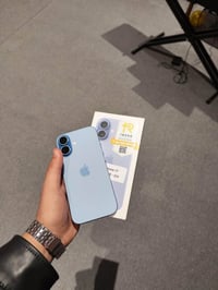 ايفون ١٧ العادي ٢٥٦ انفتح يوم 25/12/2025 شخط مابي واتس : 07772152359 ا...