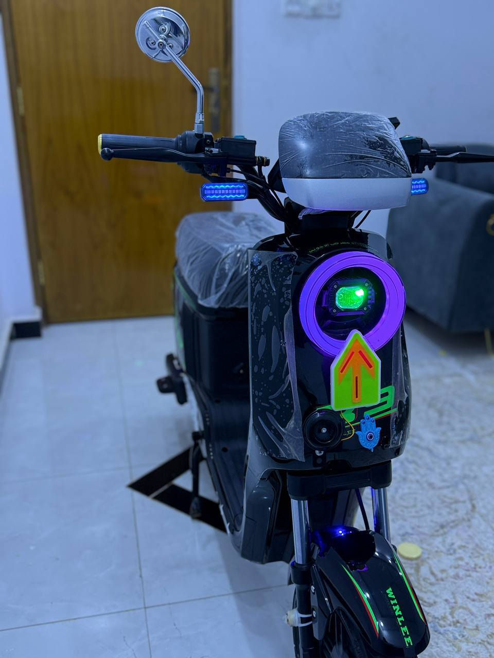 سلام عليكم شباب دراجه للييع نضيفه البطاريات 32 امبير مديل 2026 درجه كفاله عامه قبل أسبوع ماخذه درجه مستعجل عل بيعتهه السعر 500 بيه مجال قليل كلش المكان بصره ياسين خريبط الاستفسار على هذا الرقم ***********
