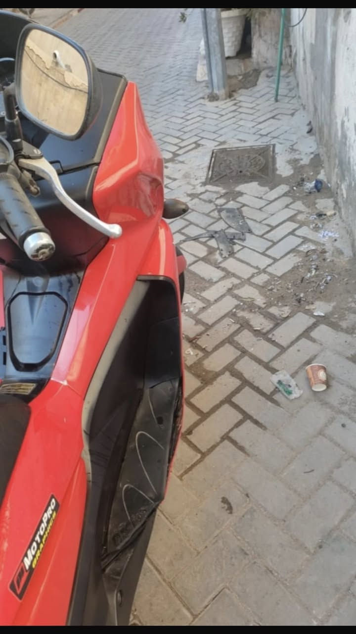 السلام عليكم 
دراجة فاز صفر 11 لبيع دراجة كل نقص مابيها جديده جديده حيل بغداد مدينة الصدر قطاع 17 السعر ميلون و300 وبيها مجال هاتف ☎️ ***********
