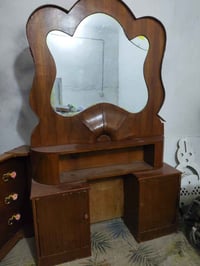 غرفة نوم • غرفة اخشاب • نوم • للبيع