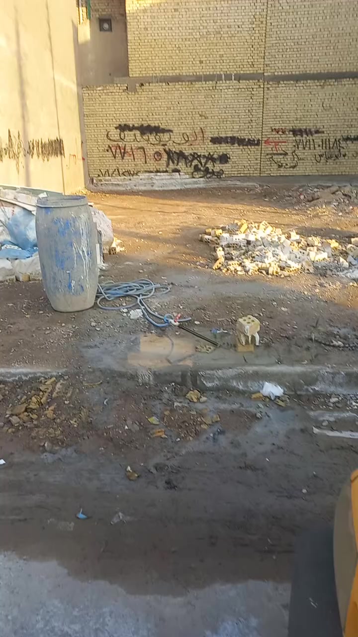 ١٠٥متر خلف بانزيخانه الجبهه السعر ٥٠مليون بيها مجال ***********
