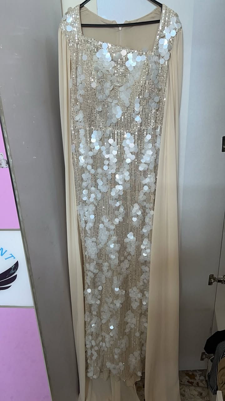 فستان للبيع يلبس وزن ٩٥ وسعره ٥٠ في بغداد


**إذا كنت صاحب هذا الإعلان وتريد حذفه لأي سبب، رجاءا أرسل رسالة إلى الدعم الفني**