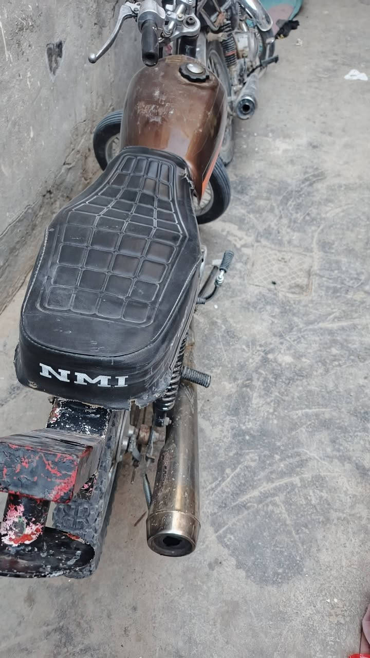 السلام عليكم
دراجه اربعه گير كلك 170وبيهة مجال قليل *********** مكلف بنشر
