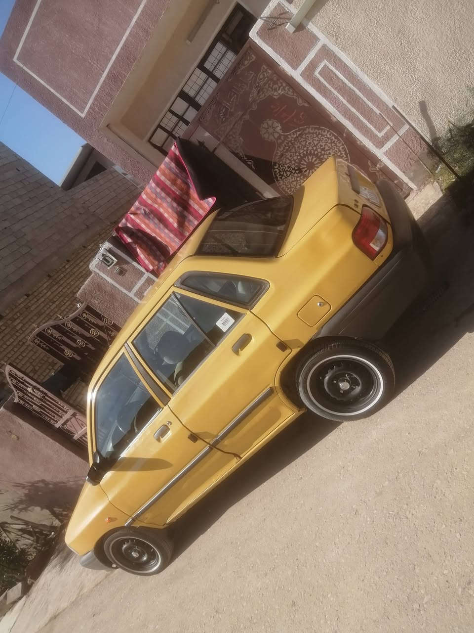 السلام عليكم ورحمة الله وبركاته
سيارة سايبه ٢٠١٥ كير ومكينه مكفول سياره مال جناي نظيفه
السعر ٣٧ وبيها مجال للشراي
سنوية ورقم جدد
للاستفسار ***********بغداد الإصلاح
