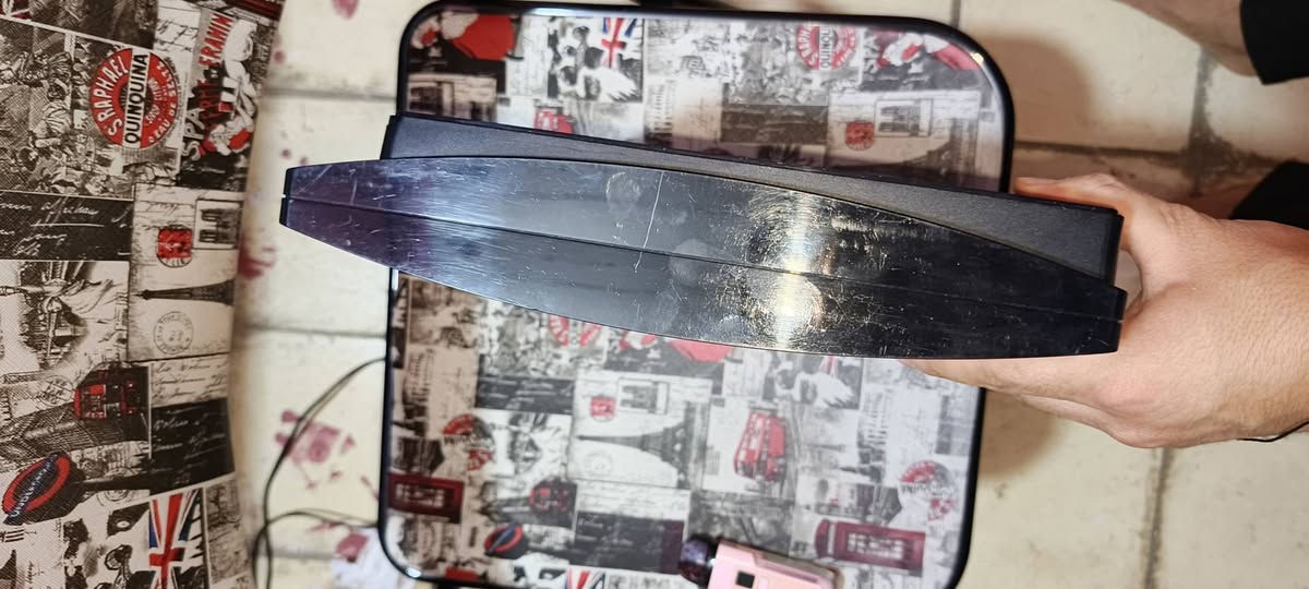 السلام عليكم
بلي 3 مستعمل اخو الجديد 
اسعمال 3 اشهر 
جوستكات ثنين وحدة اصلي وحدة عادية 
هار خارجي واحد تيرة
العاب بل 20 وحدة 
ملحقاتة كاملة حتة الكارتونة 
السعر 95 قفل 
رقم ***********
