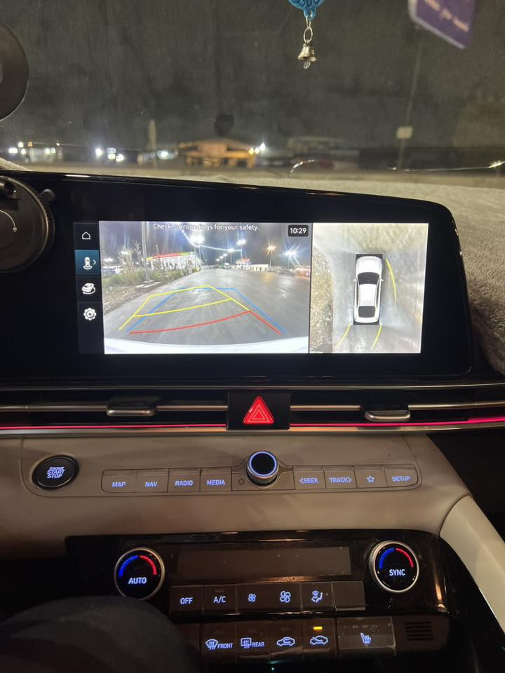 سلام عليكم النترا موديل ٢٠٢٤. السياره فول لمتد ٥ كامرات. داخل ابيض جلد. سياره فتحه.   موجود واتساب فقط السعر ١٩٠ وبيهه مجال قليل  صور حادثهه موجود بل منشور. سياره كامله مكمله  ***********
